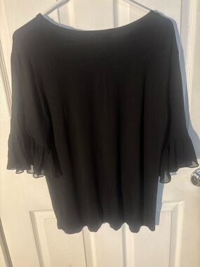 Kim & Cami Black Flutter Sleeve Women's Top